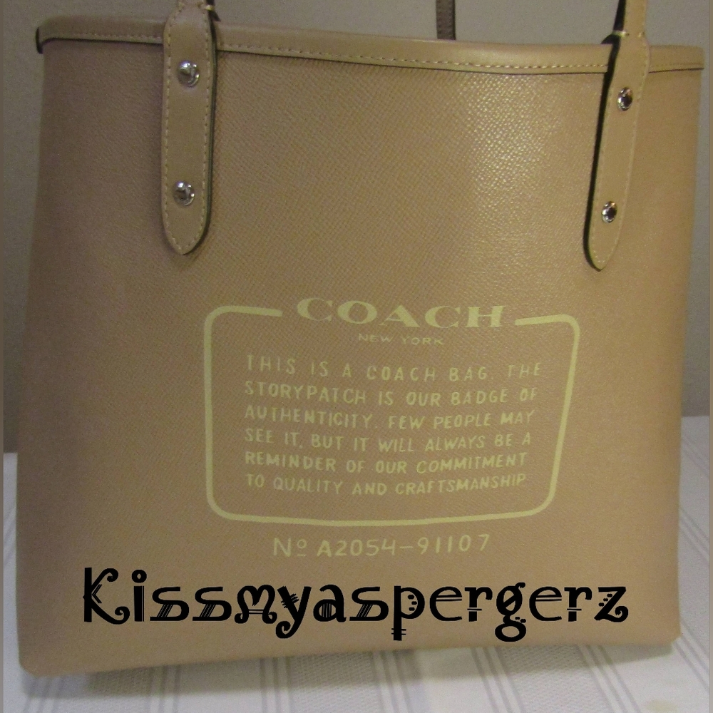 Coach Reversible Cream and Tan Horse and Carriage City Tote EUC! - Picture 5 of 8